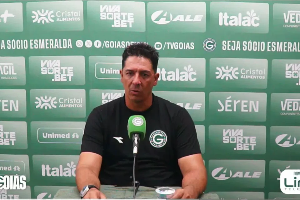 Leandro expõe bastidores da reação do Goiás