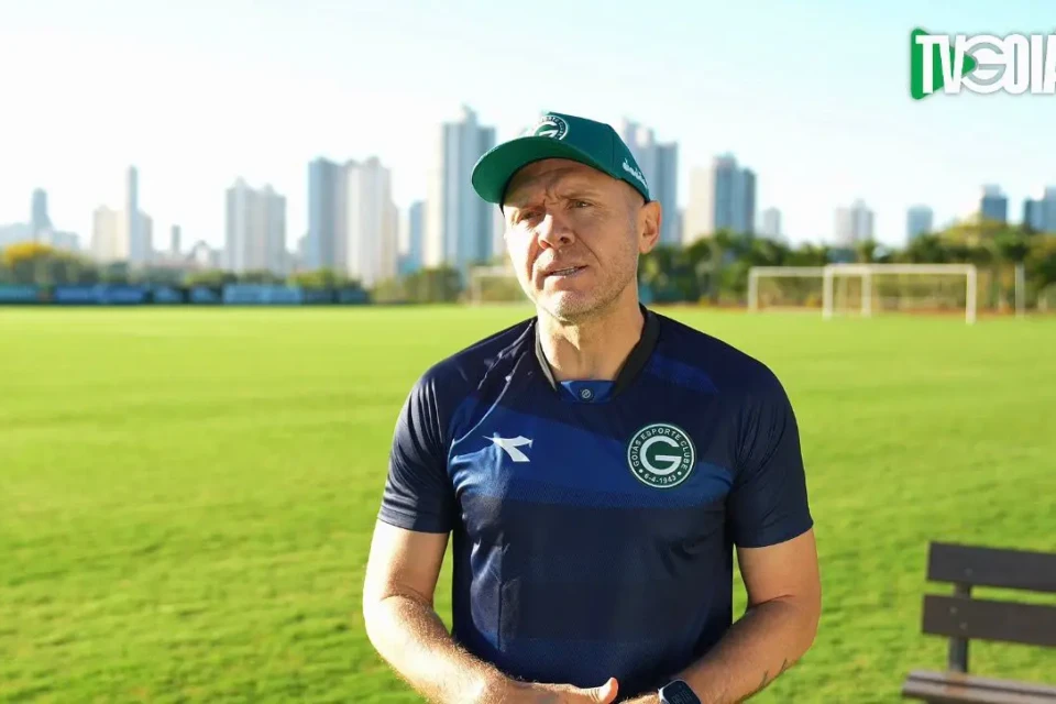 Em sua primeira fala no clube, Mozart demonstra confiança no elenco esmeraldino, valoriza a grandeza do Goiás e projeta uma equipe competitiva na luta pelo retorno à Série A