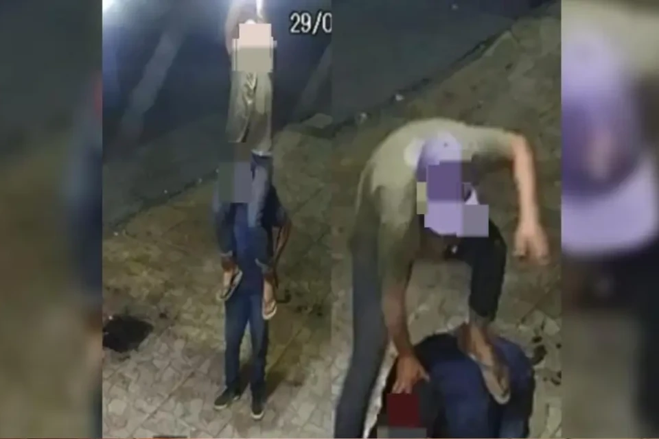 Dupla furtando lâmpadas - (Foto: reprodução/PM)