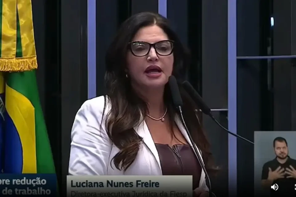 PEC aprovada na Câmara reduz jornada semanal Diretora da Fiesp reclama que salão de beleza não abrirá aos sábados com fim da escala 6x1; vídeo