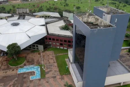 Prefeitura de Goiânia reajusta salários de servidores em 4,83%