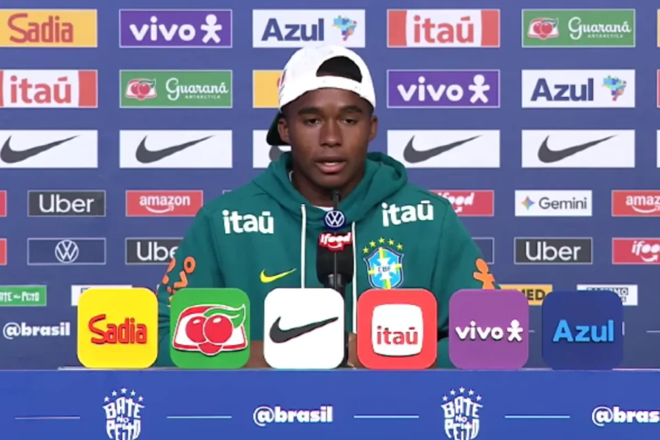 Endrick: 'Ancelotti é iluminado, tudo que ele faz acontece' (Foto: Reprodução)