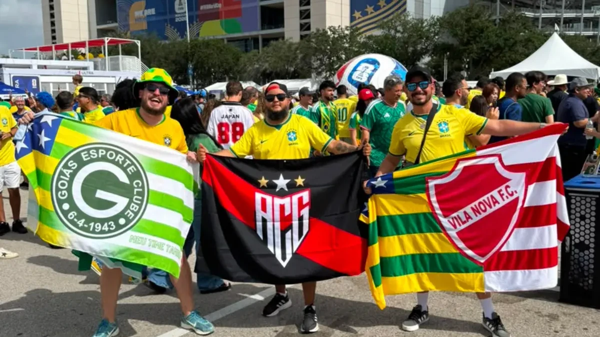 Torcedores de Goiás, Vila e Atlético deixam rivalidade de lado na Copa do Mundo