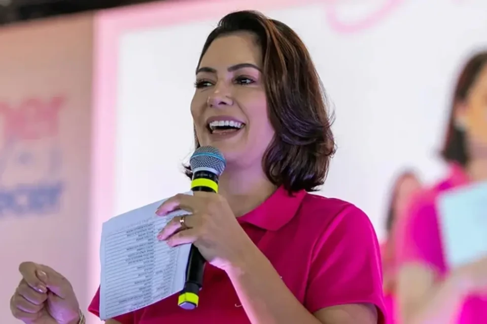 Eduardo diz que Michelle agiu com imaturidade e não deveria ter postado vídeo com críticas a Flávio