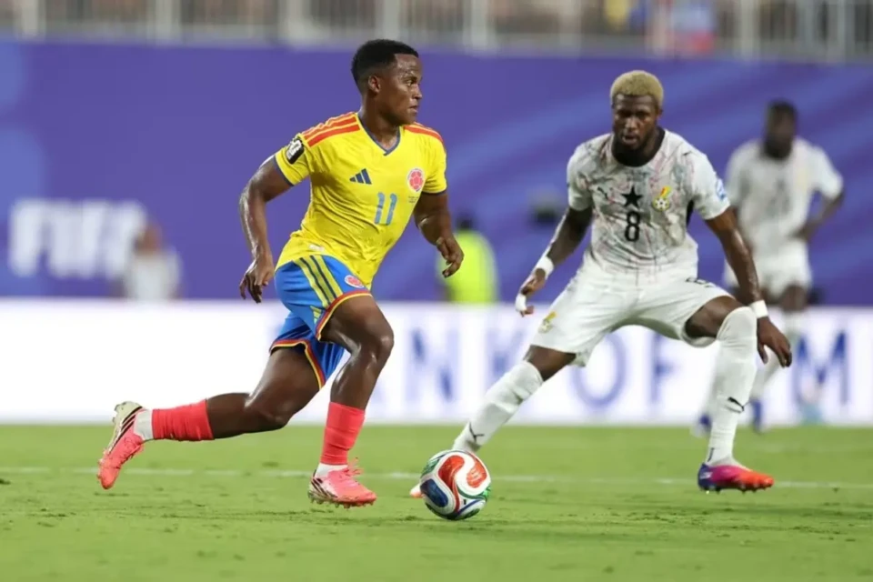 Jogo entre Colômbia e Gana na Copa do Mundo