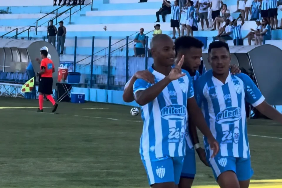 Crac sai atrás, vira sobre o Treze e abre vantagem por vaga nas oitavas da Série D