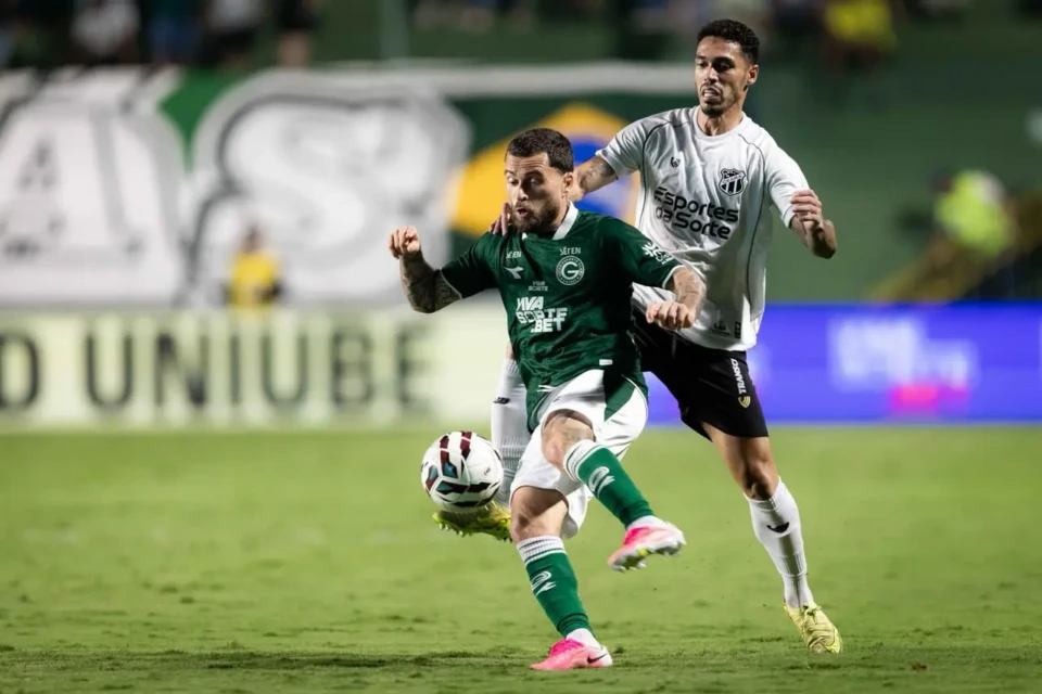 Mozart estreia com vitória, e Goiás derrota o Ceará na Serrinha