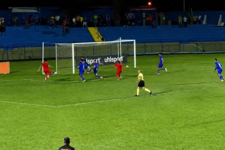 Goiatuba leva gol no fim, perde para o Manauara e se complica na Série D