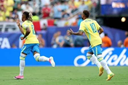 Brasil x Noruega: Neymar e Endrick entram em campo (Foto: Fifa)