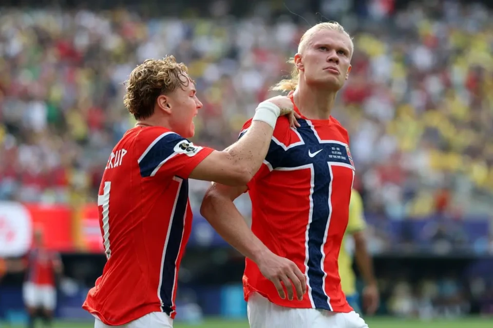 Com gols de Haaland e ampla posse de bola, Noruega elimina Brasil (Foto: Fifa)
