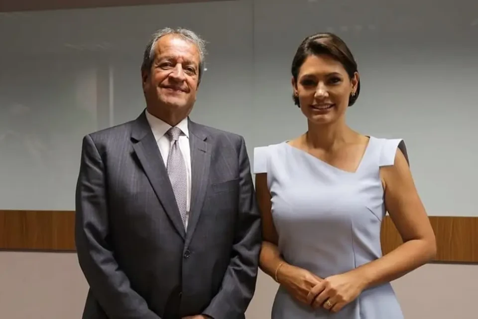 Valdemar quer encontrar Michelle Bolsonaro para garantir que ela dispute o Senado