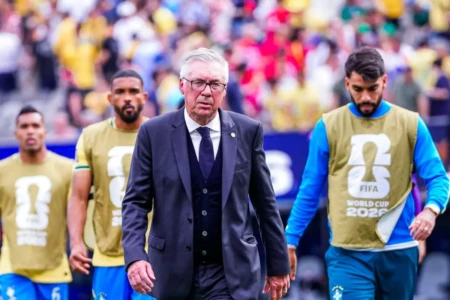 Post de Ancelotti pós-Copa é invadido por torcedores: 'um Dorival de terno Armani' (Foto: Instagram)