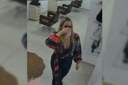Alessandra Ribeiro Souza Rodrigues, presa suspeita de golpe - (Foto: reprodução/PC)