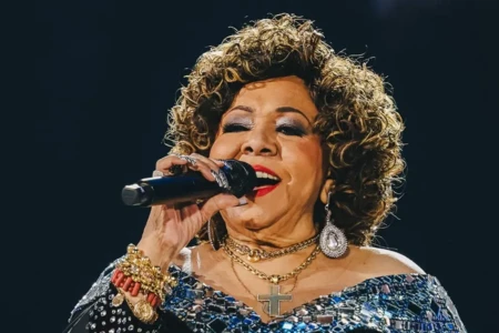 Alcione faz show histórico de 50 anos de carreira em Goiânia em agosto; veja valores