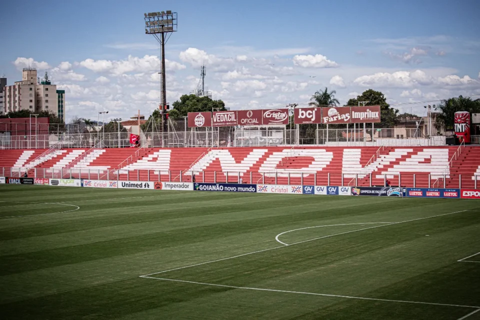 Vila Nova conquista 20 pontos no OBA e lidera a Série B