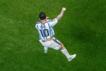 Com a garra que Brasil não teve, Argentina elimina Egito de virada (Foto: Fifa)