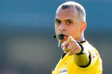 Wilton Sampaio é cotado para apitar final da Copa do Mundo