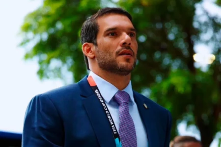 Samir Xaud convoca reunião com federações após pressão na CBF