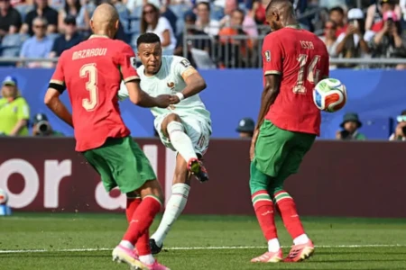 Agora: Mbappé se recupera de pênalti perdido e faz golaço para França (Foto: Fifa)