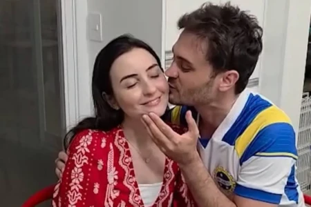 Médico tem TDAH e quer provar que pessoas Brasileiro entra para o Guinness após dar 195 beijos na namorada em 30 segundos; vídeo