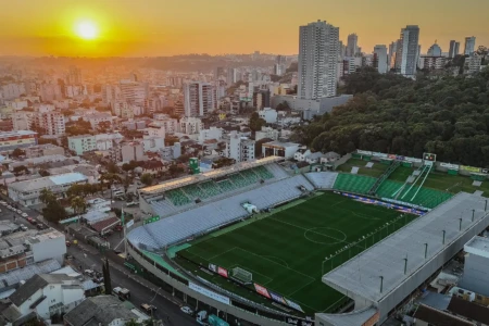 estadio alfredo jaconi