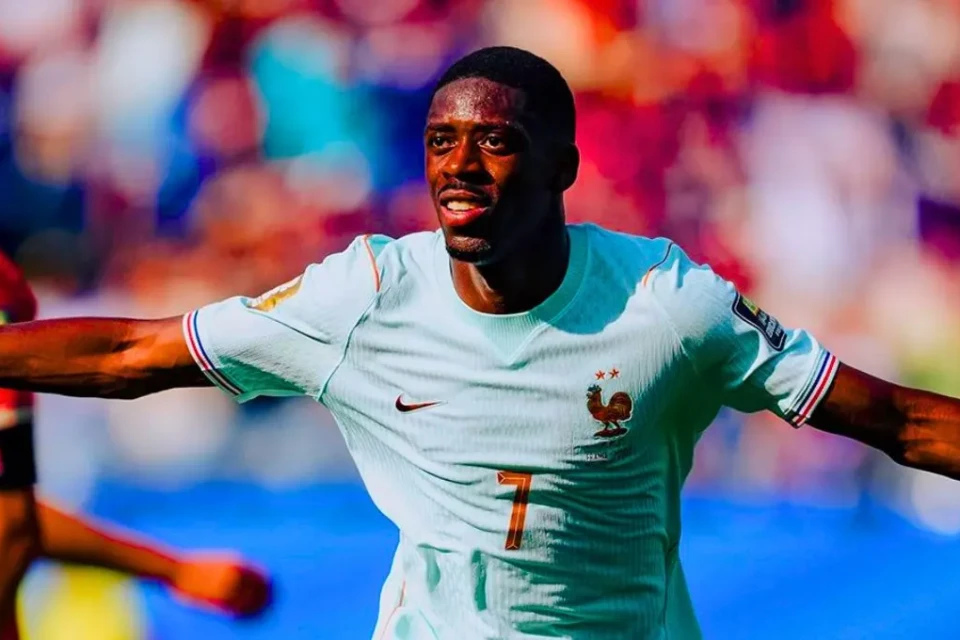 Entenda por que a França usa uniforme verde na Copa (Foto: Instagram)