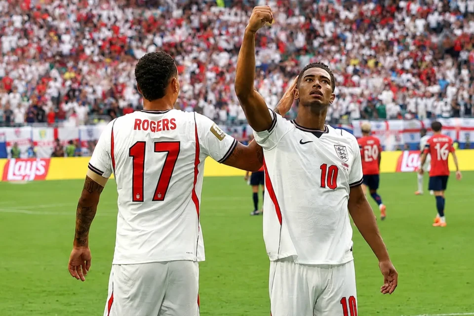 Inglaterra chega às semis pela quarta vez na história