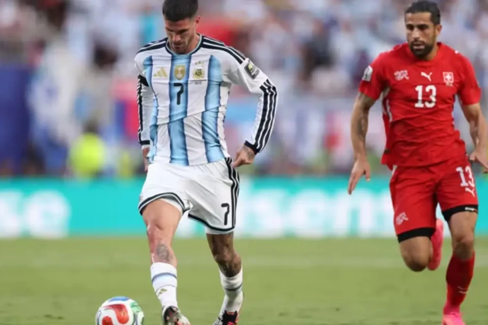 Argentina faz 1º tempo ruim de novo, tem 1 a 0 no placar (Foto: Fifa)