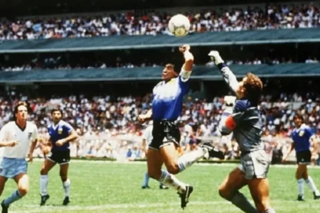 Inglaterra terá revanche contra Argentina 40 anos após gol roubado de Maradona (Foto: Reprodução)