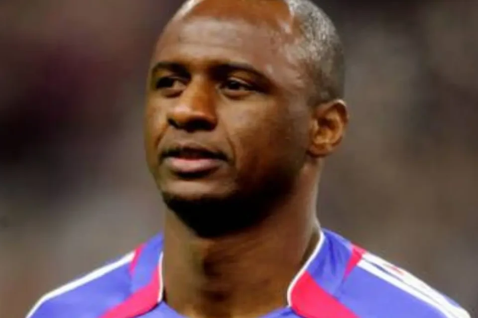 Ex-jogador que ganhou a Copa contra Brasil é cotado para ser técnico de Senegal (Foto: redes sociais)