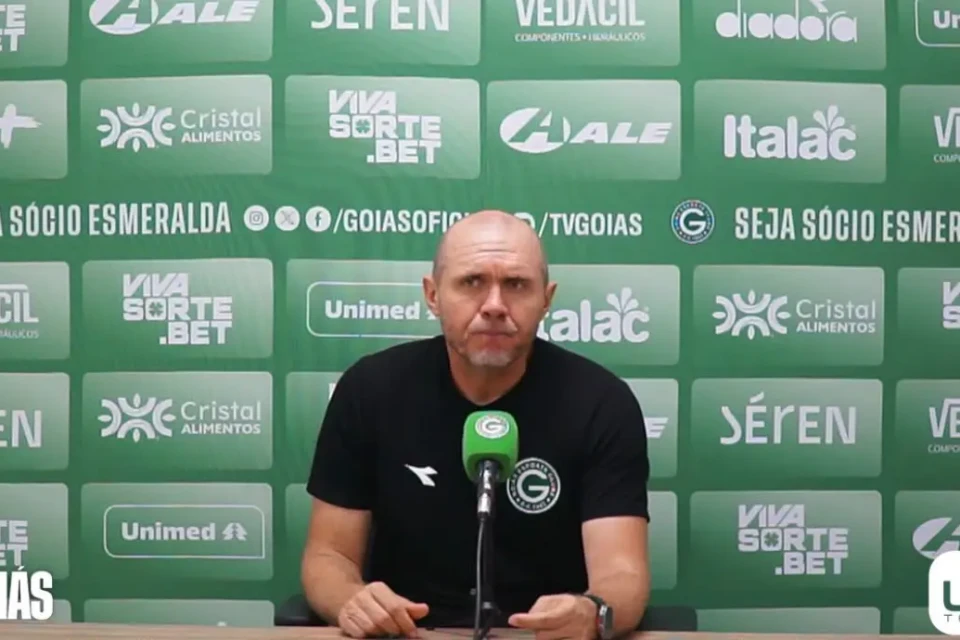 Mozart vê frustração pelo empate, mas rejeita sensação de derrota no Goiás