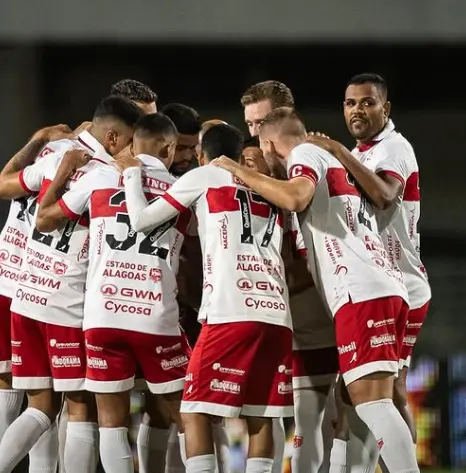 Goiás cede empate ao CRB na Série B