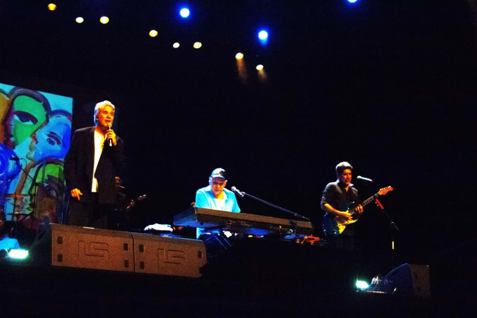 Fernanda Takai, Rogério Flausino e Wilson Sideral apresentam tributo a Lô Borges em Goiânia; veja data e local