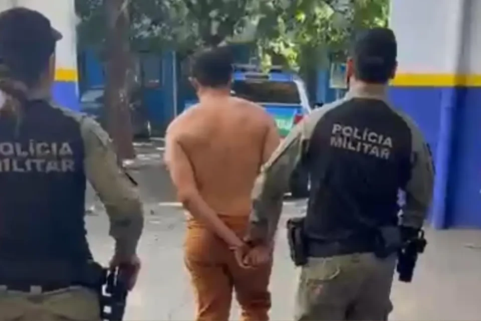 Homem preso suspeito de atropelar a ex-companheira - (Foto: reprodução/PM)