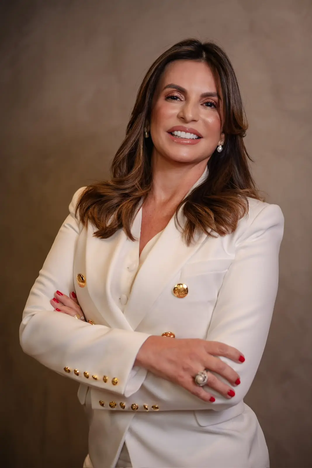 A promotora de Justiça Alice de Almeida Freire, titular da 7ª Promotoria de Justiça de Goiânia, responsável pelas áreas de Meio Ambiente, Patrimônio Cultural e Urbanismo, defende que a revitalização do Centro deve ser acompanhada por políticas permanentes de segurança, mobilidade, preservação do patrimônio histórico e inclusão social, além da reocupação residencial.
Crédito: MPGO/Divulgação.