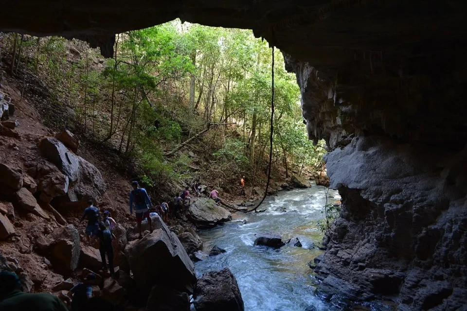 O que fazer em Mambaí (GO)? Veja o melhor do destino de ecoturismo Imagens: descubra cachoeiras, cavernas e trilhas no nordeste de Goiás
