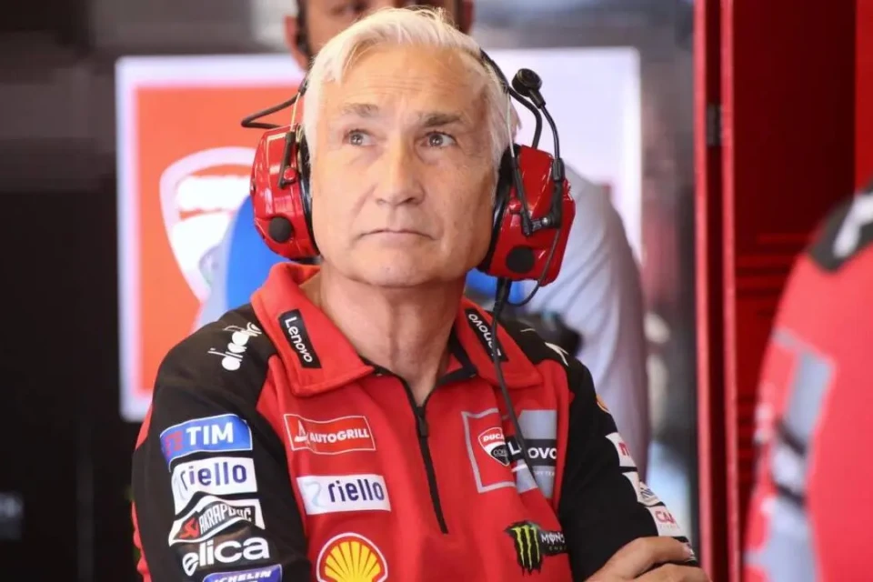 Davide Tardozzi fala sobre mal rendimento físico de Marc Márquez