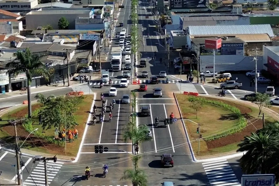 Prefeitura de Goiânia entrega obras na Praça Ciro Lisita e prevê reduzir em 30% tempo de trânsito na região