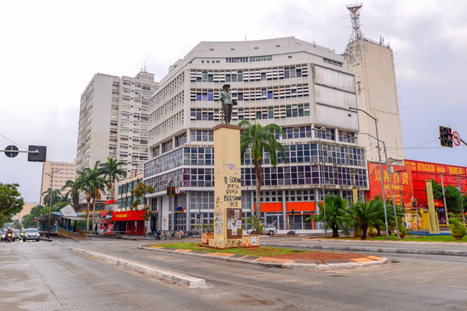 Praça do Bandeirante, no Centro de Goiânia (Foto: Jucimar de Sousa/Mais Goiás)