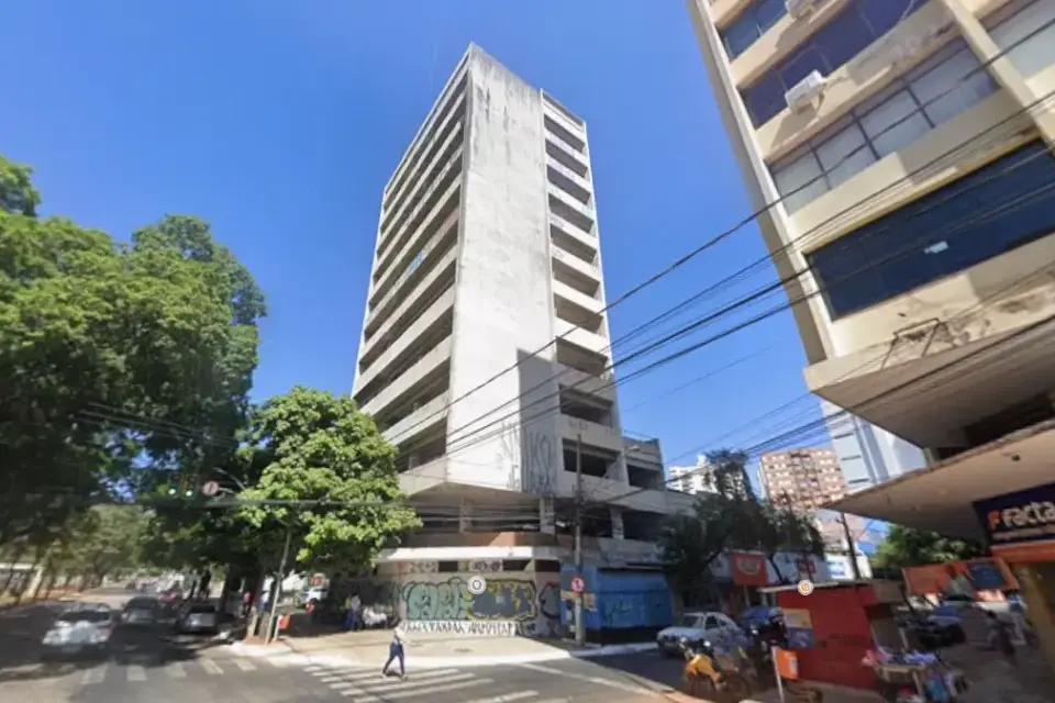Prédio abandonado há décadas vai ser revitalizado para moradia popular em Goiânia (Foto: reprodução)