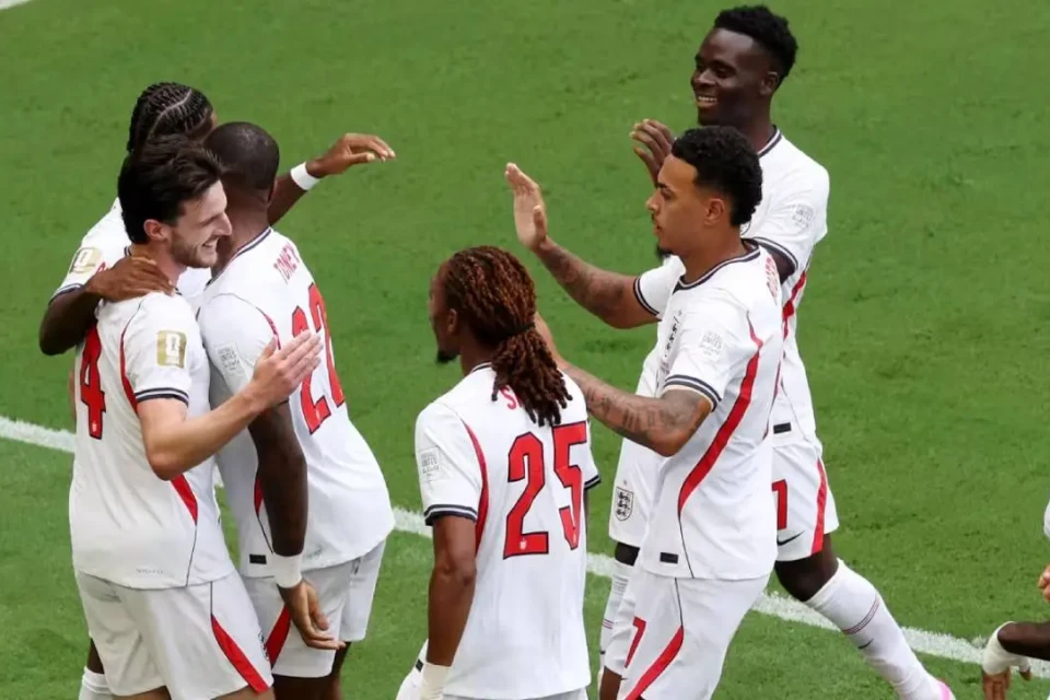 Inglaterra vence a França e garante o terceiro lugar