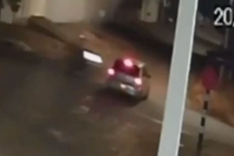 Ikaro Borges bateu brutalmente na lateral de carro que invadiu a pista em Aparecida de Goiânia (Foto: Reprodução)