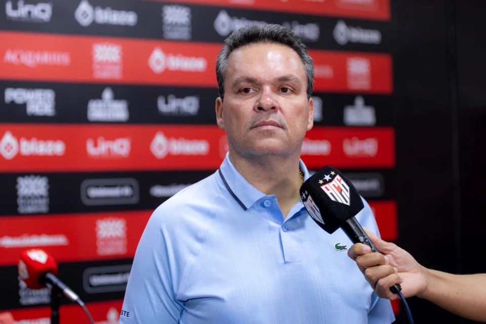 Adson diz que não contrata mais após Terans