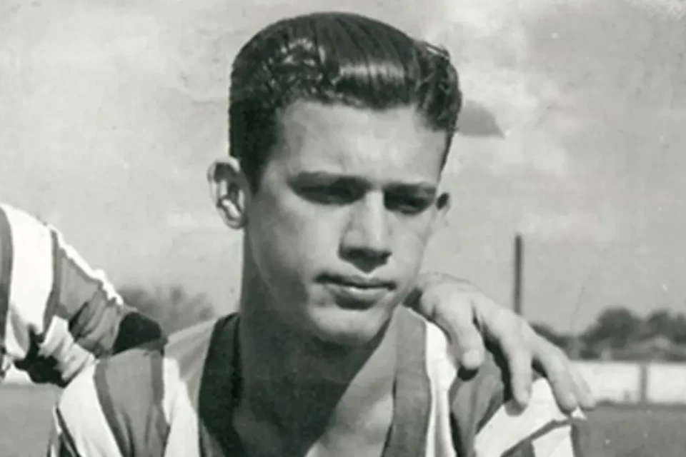 Meia-esquerda Dido, destaque do Vila Nova nos anos 1940 (Foto: arquivo)