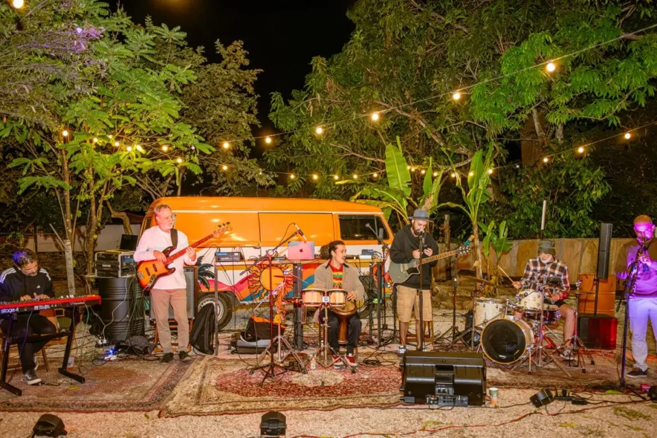 Apresentação musical do Groovy Day Piri