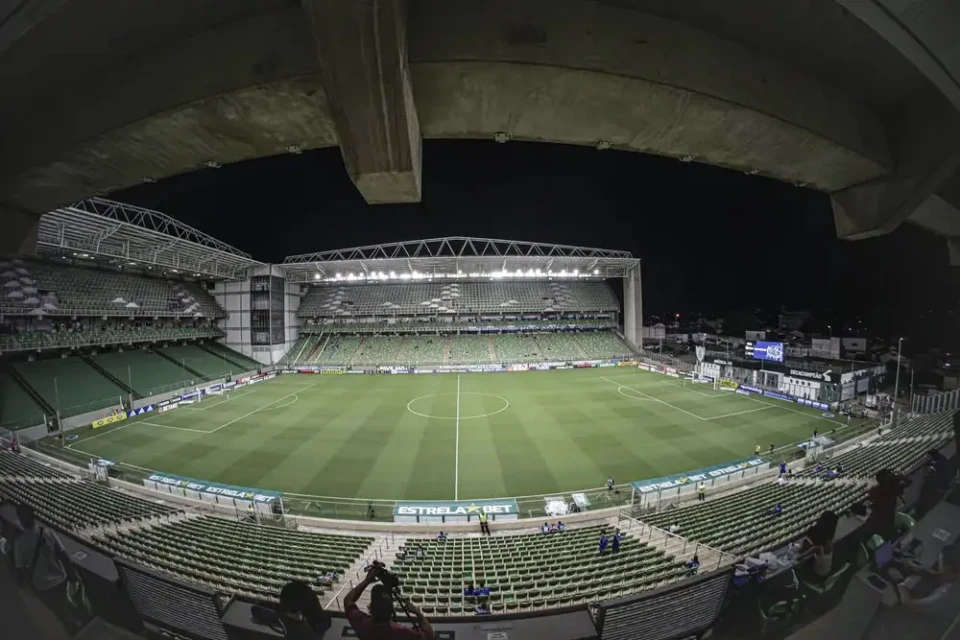 Goiás encara o América-MG em busca de um bom início de returno na Série B