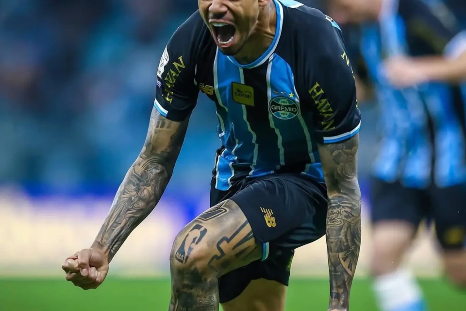 Ex-Goiás, Diego Caito marca gol na estreia pelo Grêmio contra o Fluminense