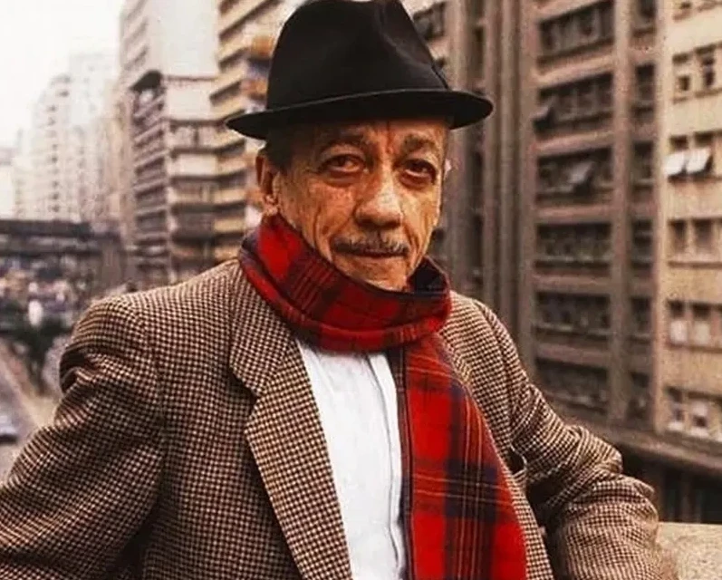 adoniran-barbosa-um-dos-mais-importantes-nomes-do-samba-de-sao-paulo-e-do-brasil-invencao-do-humorista-joao-rubinato-1523994147736_v2_3x4.jpg