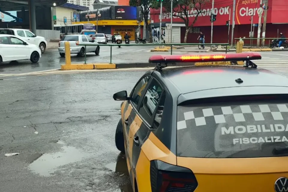 Frota de veículos locados deverá atender as secretarias municipais de Administração, Saúde e Engenharia de Trânsito (Foto: Reprodução)