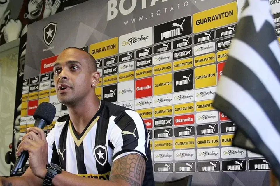 Tássio teve passagem pelo Botafogo na temporada de 2015 (Foto: Vítor Silva/Botafogo)